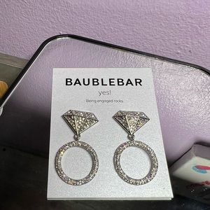 Baublebar Yes! Earrings in silver.